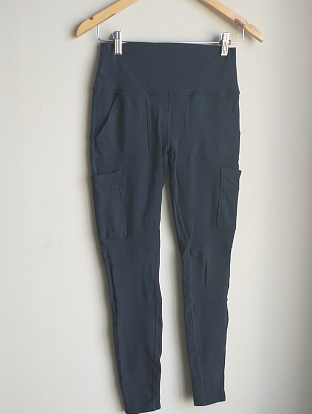 ALO Yoga Navy Blue High-Waist Cargo Jeggings